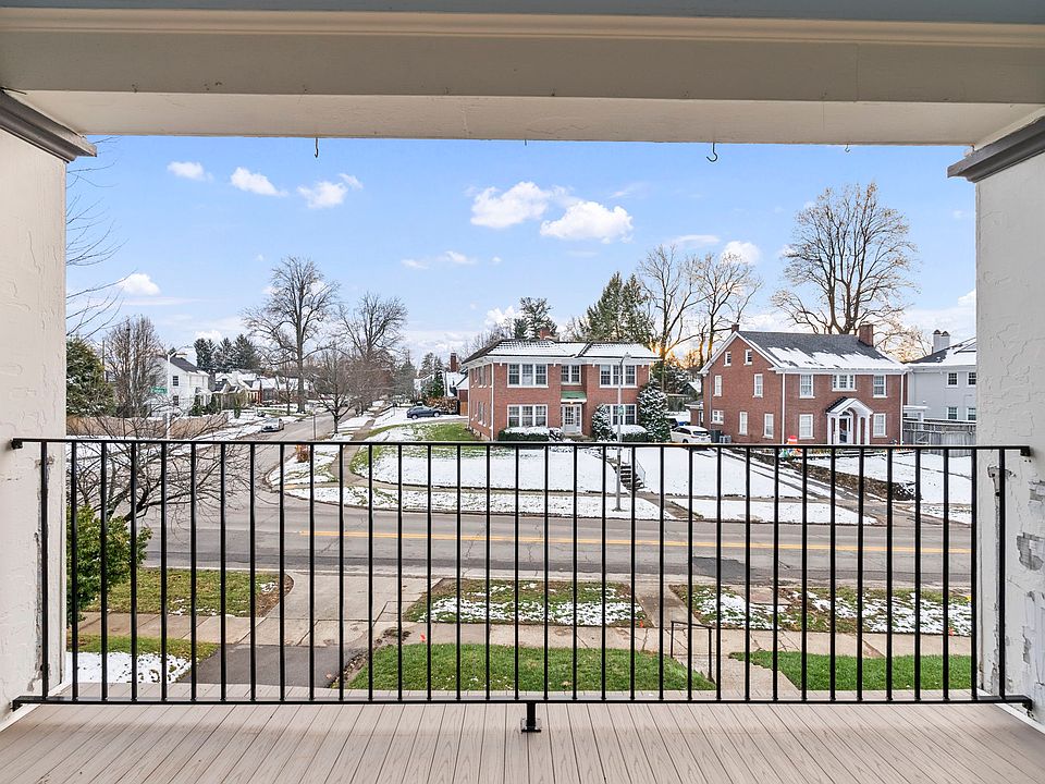 What a great space to enjoy your morning coffee or afternoon cocktail!
