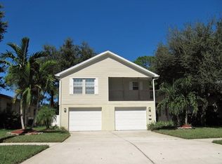 1711 Shore Acres Blvd NE, Saint Petersburg, FL 33703