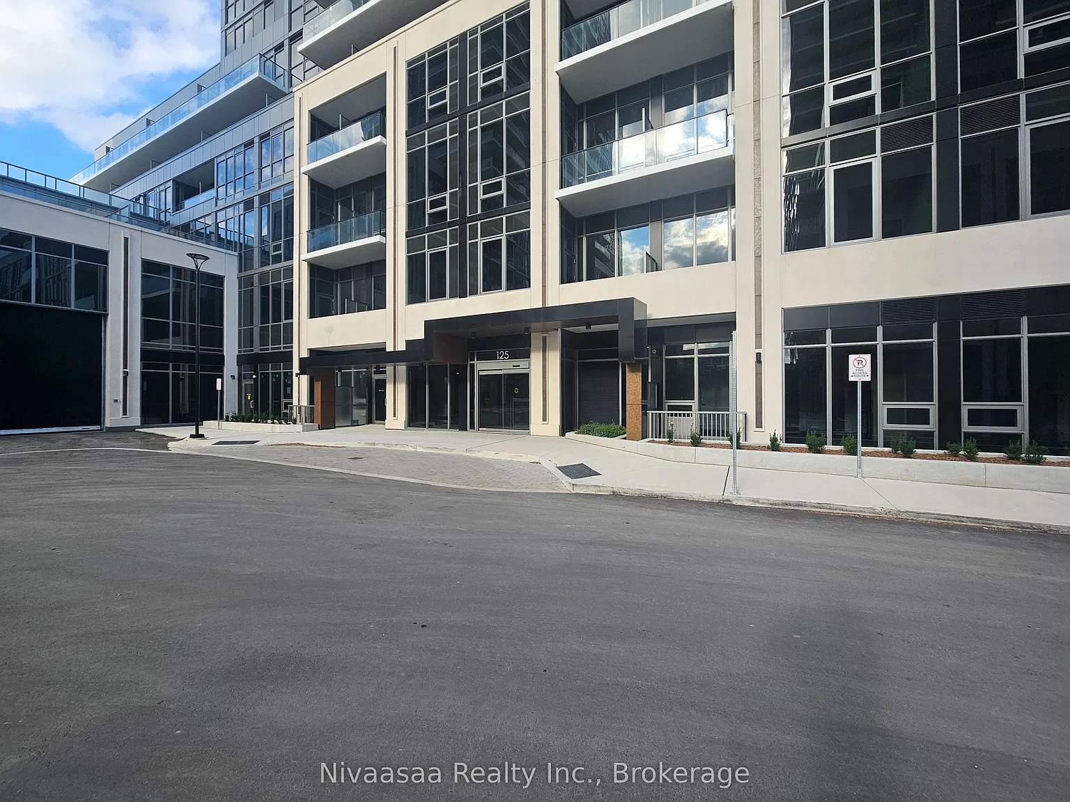1 bed, $1,999 — Photo 2