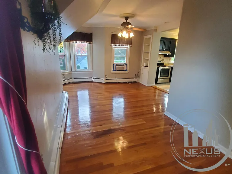 114 Circular St #AP3 — Photo 8
