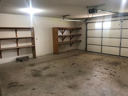 2nd image of 16 E 29th Cir