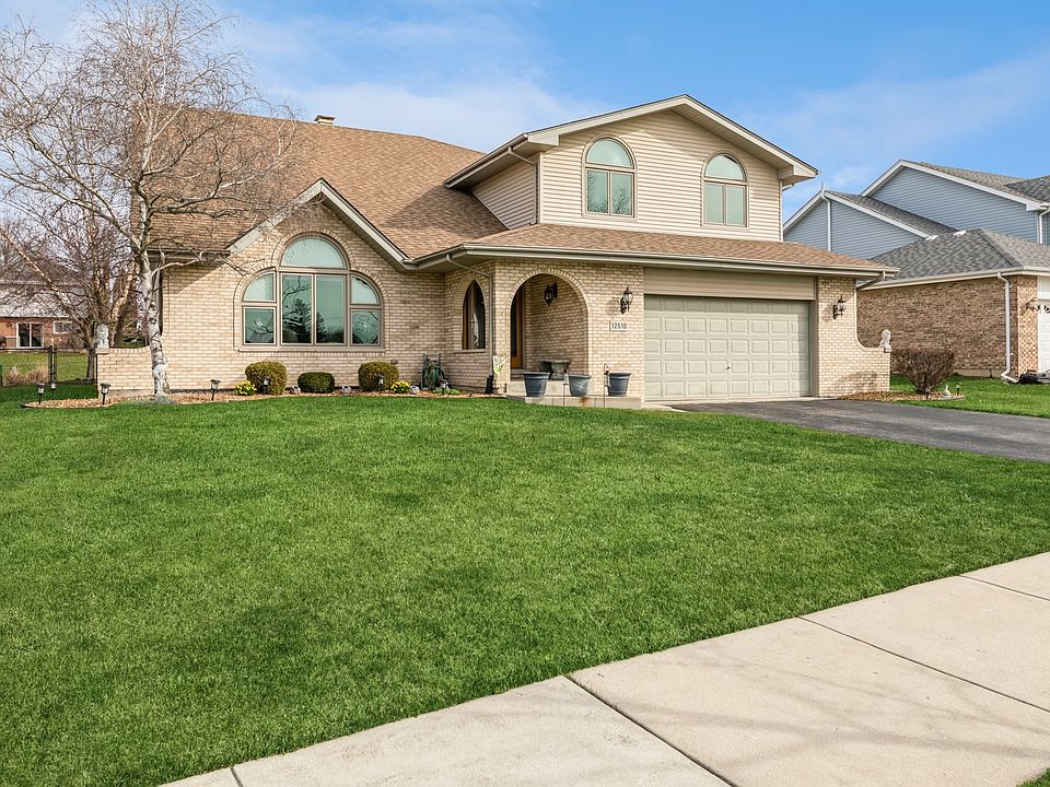 1st image of 12510 Yorkshire Dr