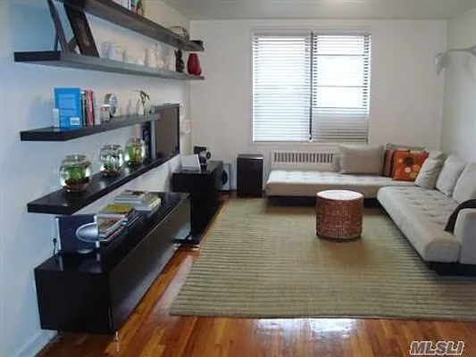 Sold by Benjamin Realty Since 1980 | media 26