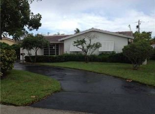 2830 NE 21st Ave, Lighthouse Pt, FL 33064