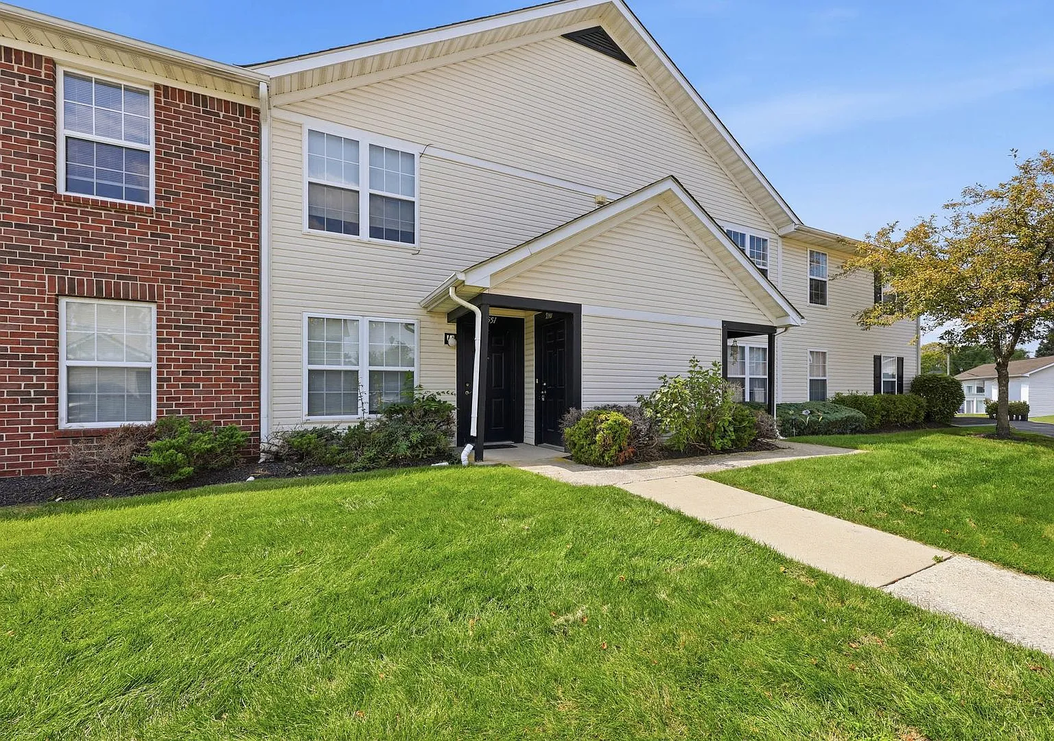 5561 Cedar Springs — Photo 1