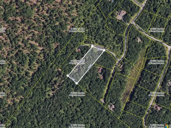 Knob Ct, Dingmans Ferry, PA 18328