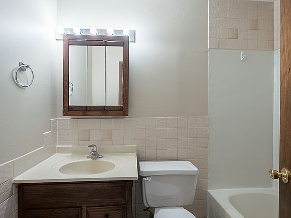 4th image of 6411 84th Ct N