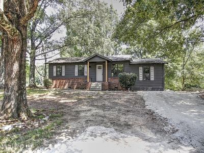 296 Thunderbird Dr N, Hernando, MS, 38632