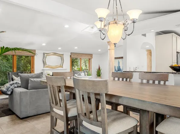 (undisclosed Address), Woodland Hills, CA 91364