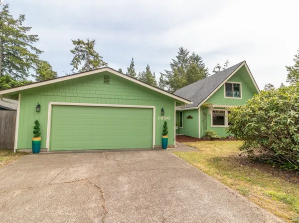 1896 W Park Dr, Florence, OR 97439