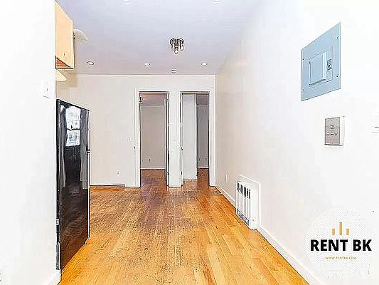 2nd image of 90 Wilson Ave #2R