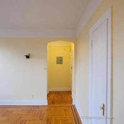 Rented by Washington Realty Corp. | media 28