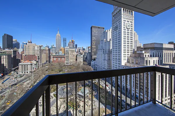 Rented by Halstead Real Estate | media 15