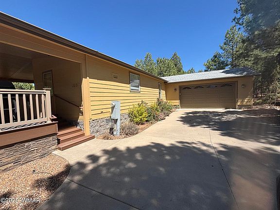 4th image of 2021 W Pine Grove Dr