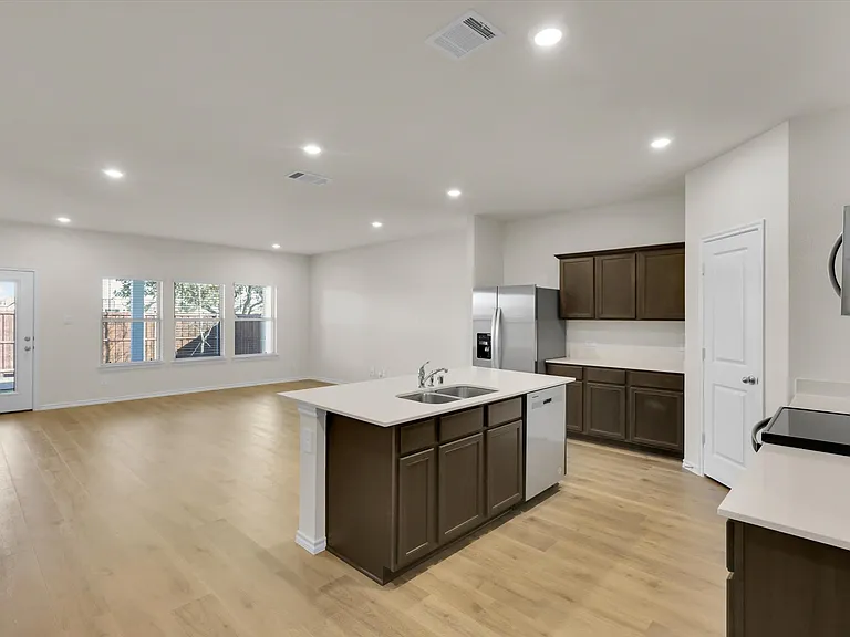 13129 Hideaway Ln — Photo 2