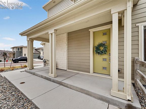 2nd image of 1926 Peak Prairie Ln