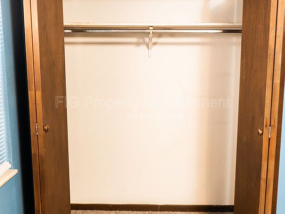 4th image of 129 Hillcrest Dr #2