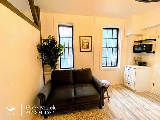 Sold by Daniel Gale Sotheby's International Realty | media 3