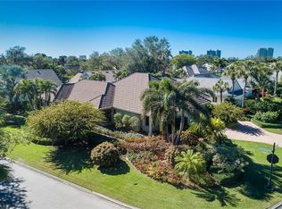 720 Pine Creek Ln, Naples, FL 34108