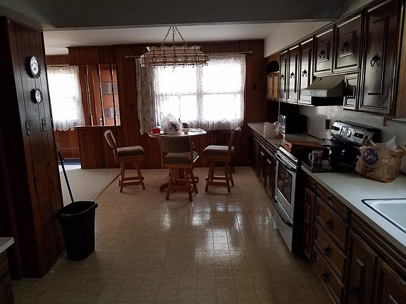 4th image of 1520 Culver Ave