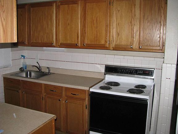 4th image of 1201 Odessa Dr