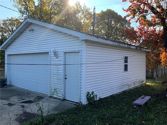 3rd image of 510 Shadowlawn Pl