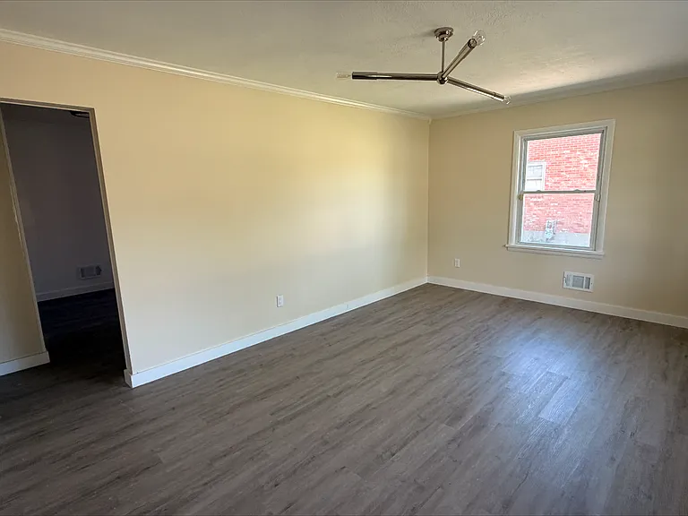 6006 Catheen Way — Photo 2