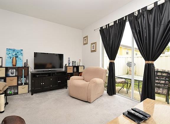 5th image of 3619 Pine Oak Cir APT 105