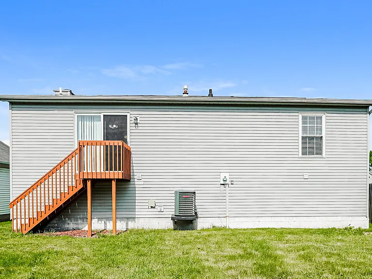 794 Wallinger Dr — Photo 17