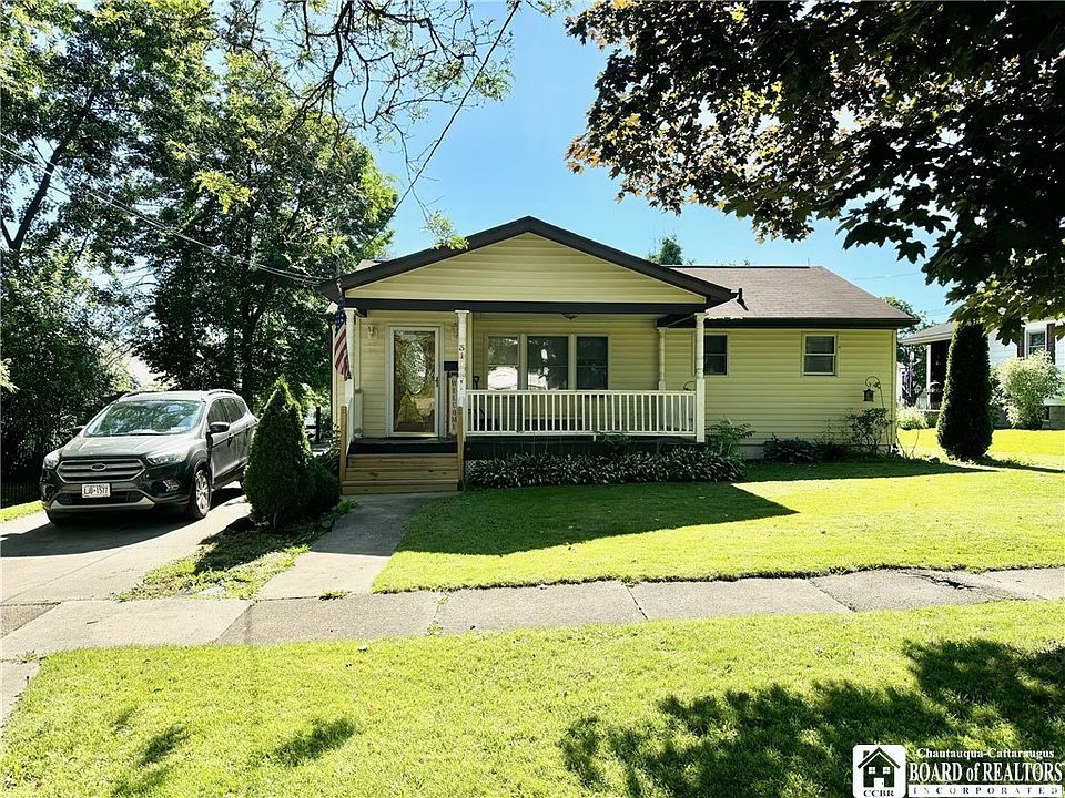 1st image of 311 Charles St