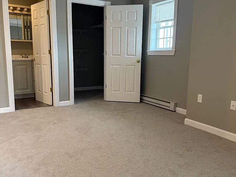 39 Riley Ave — Photo 8