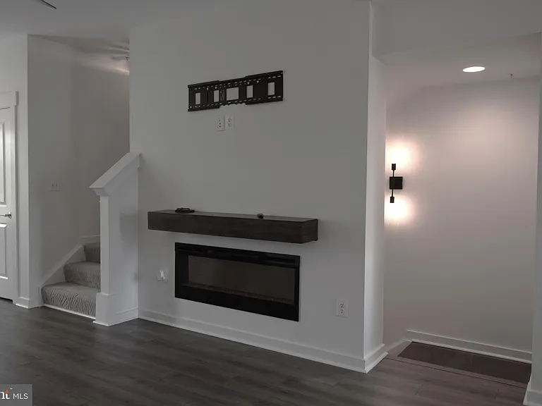 22447 Verde Gate Ter — Photo 10