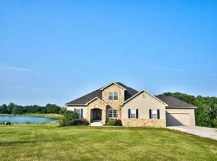 780 E Breedlove Dr, Sturgeon, MO 65284