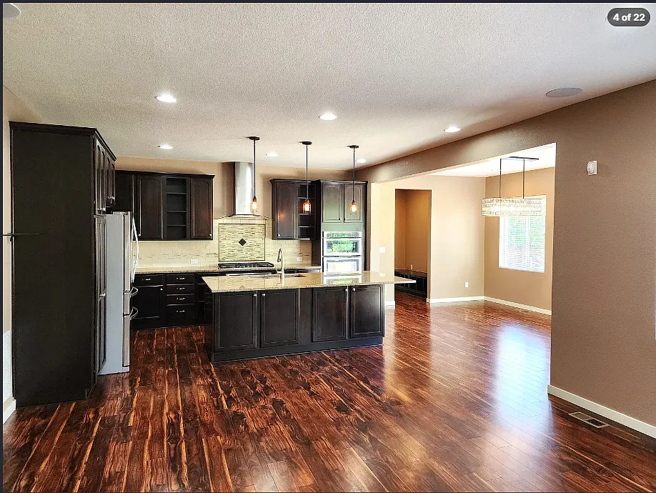 3 bed, 3842 sqft, $3,400 — Photo 4