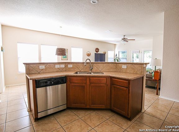 5th image of 108 Brunswick Dr