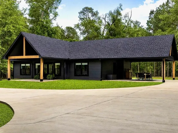 22797 Sharp Rd, Montgomery, TX 77356