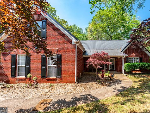 5th image of 174 Lauren Marie Dr