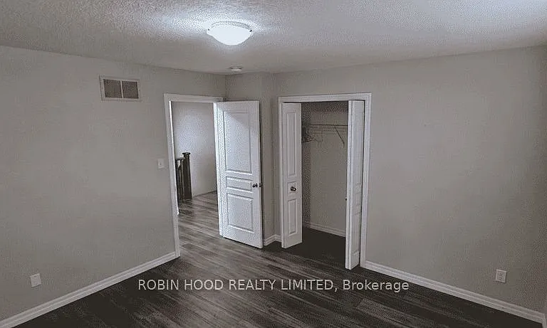84 Hardcastle Dr — Photo 11