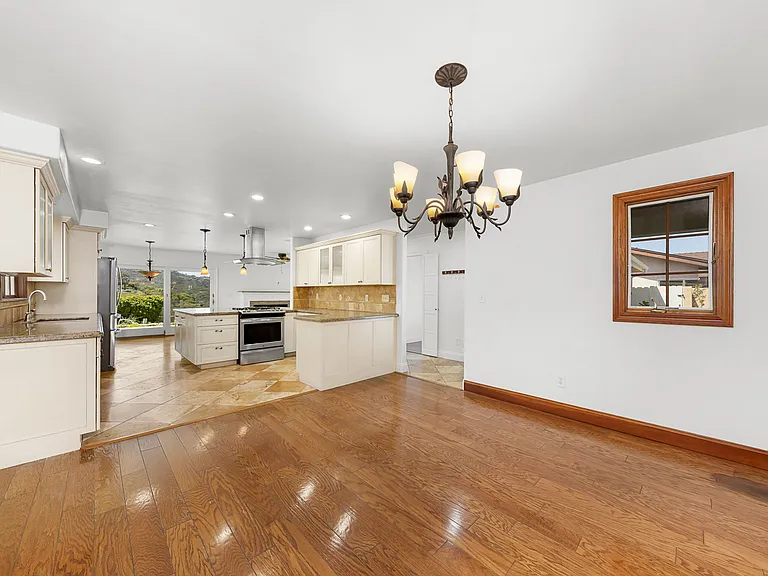 5830 Mott St — Photo 17