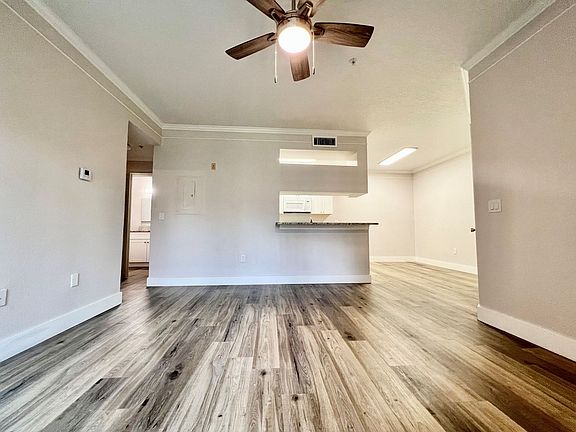 2nd image of 11540 Villa Grand APT 1207