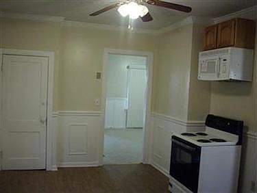 3rd image of 3526 E 108th St