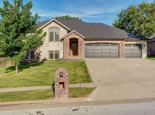 5119 S Burrows Ave, Springfield, MO 65810
