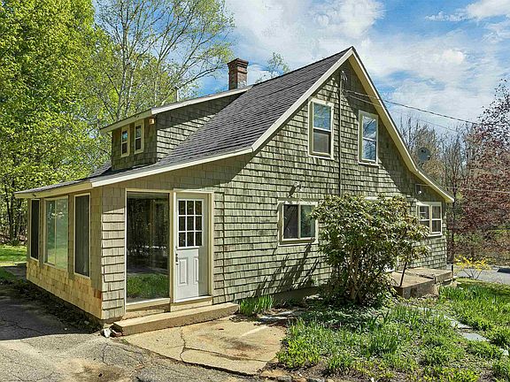 2nd image of 546 White Oaks Road