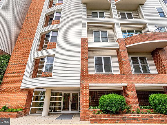 3rd image of 301 S Reynolds St APT 404