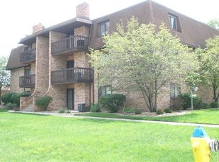 2306 Martha St UNIT 204, Highland, IN 46322