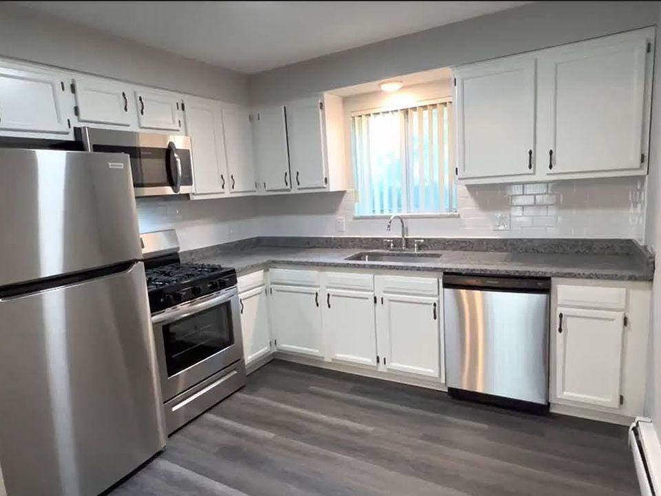 1st image of 5474 Parview Dr #3