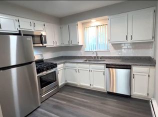 5474 Parview Dr #3, Clarkston, MI 48346