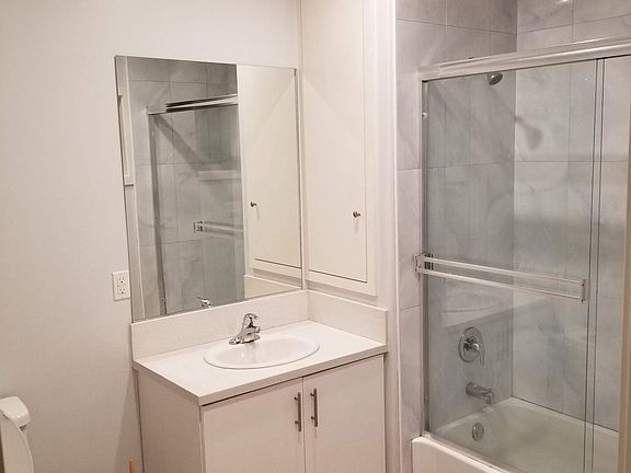 4th image of 7605 Louise Ave APT 401