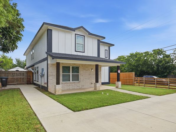 2204 Ash Crescent St #2204