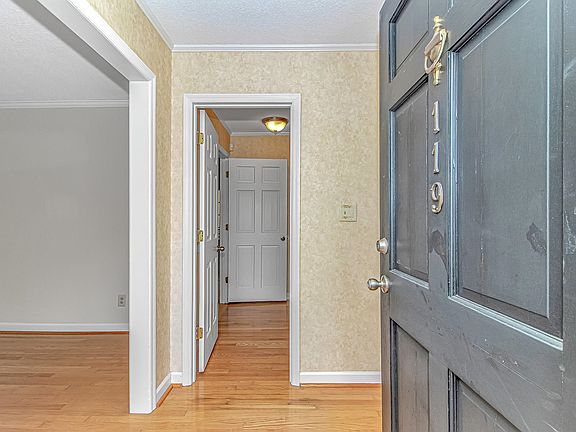 3rd image of 119 University Circle